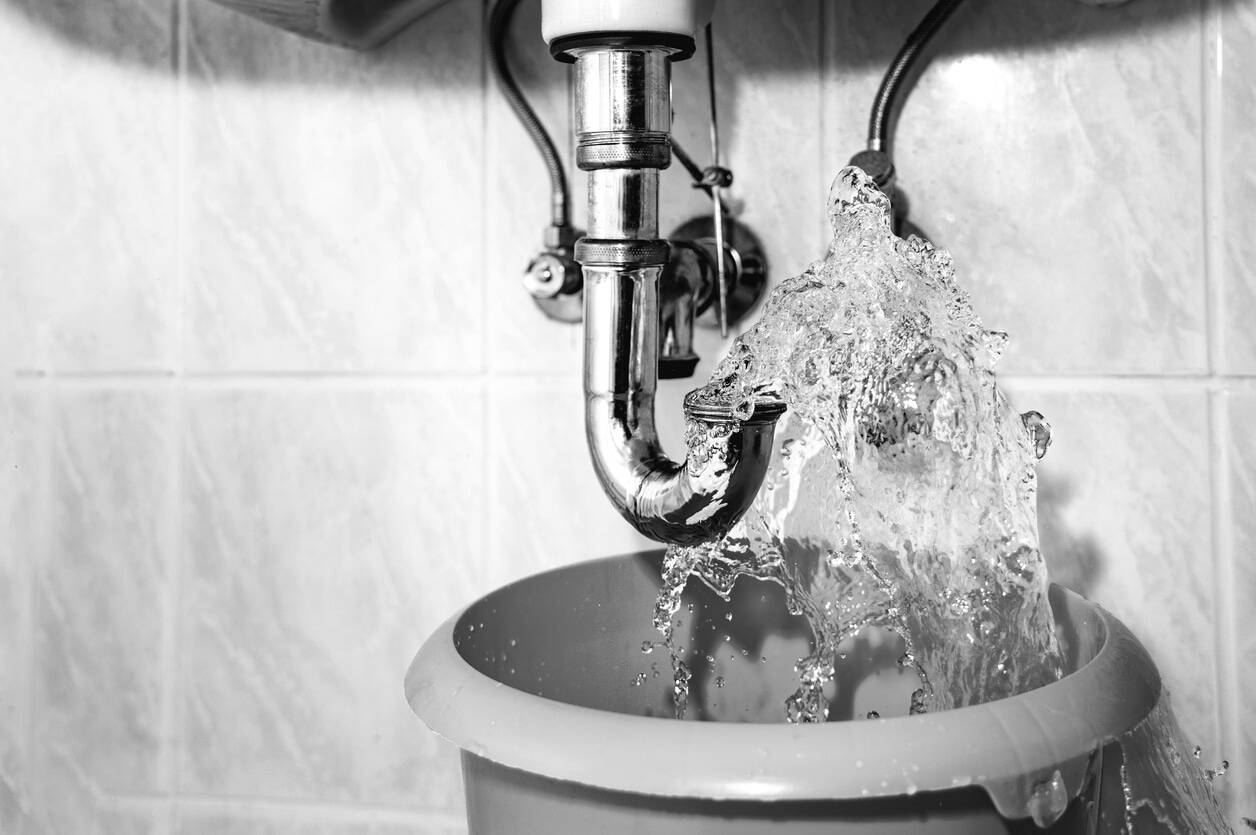 15 Tips for Avoiding a Plumbing Disaster!